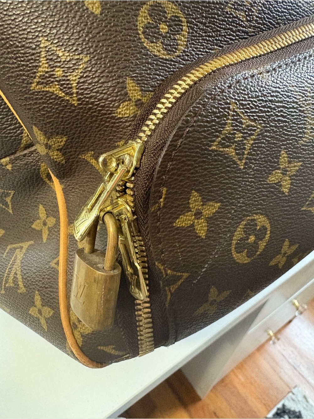 Louis Vuitton Monogram Canvas Dome Satchel with Tan Trim - Picture 7 of 14